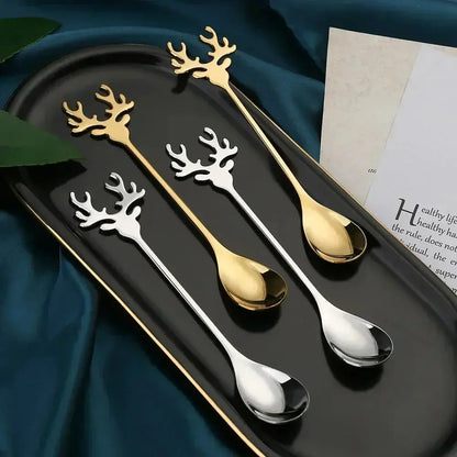 HolidaySip Spoon Set - 2 silver and 2 gold color spoons  - Yelopi