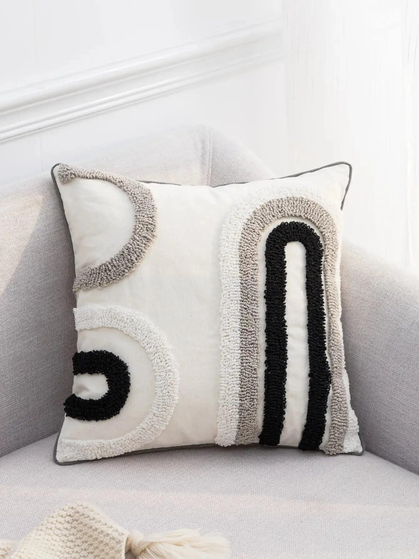 UrbanU Pillow Cover - Yelopi